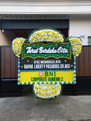 Papan Bunga Duka di Singkep Barat