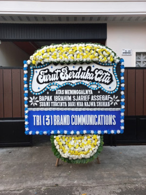 Papan Bunga Duka di Singkep Barat